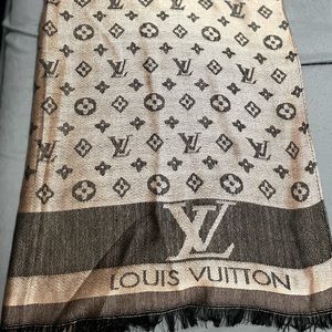 Louis Vuitton Scarf *Imitation*